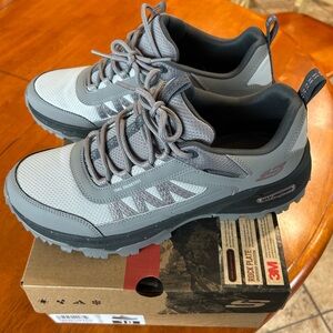 Excellent Condition Skechers Outdoor Max Protect Legacy Gray Hiking Sneaker